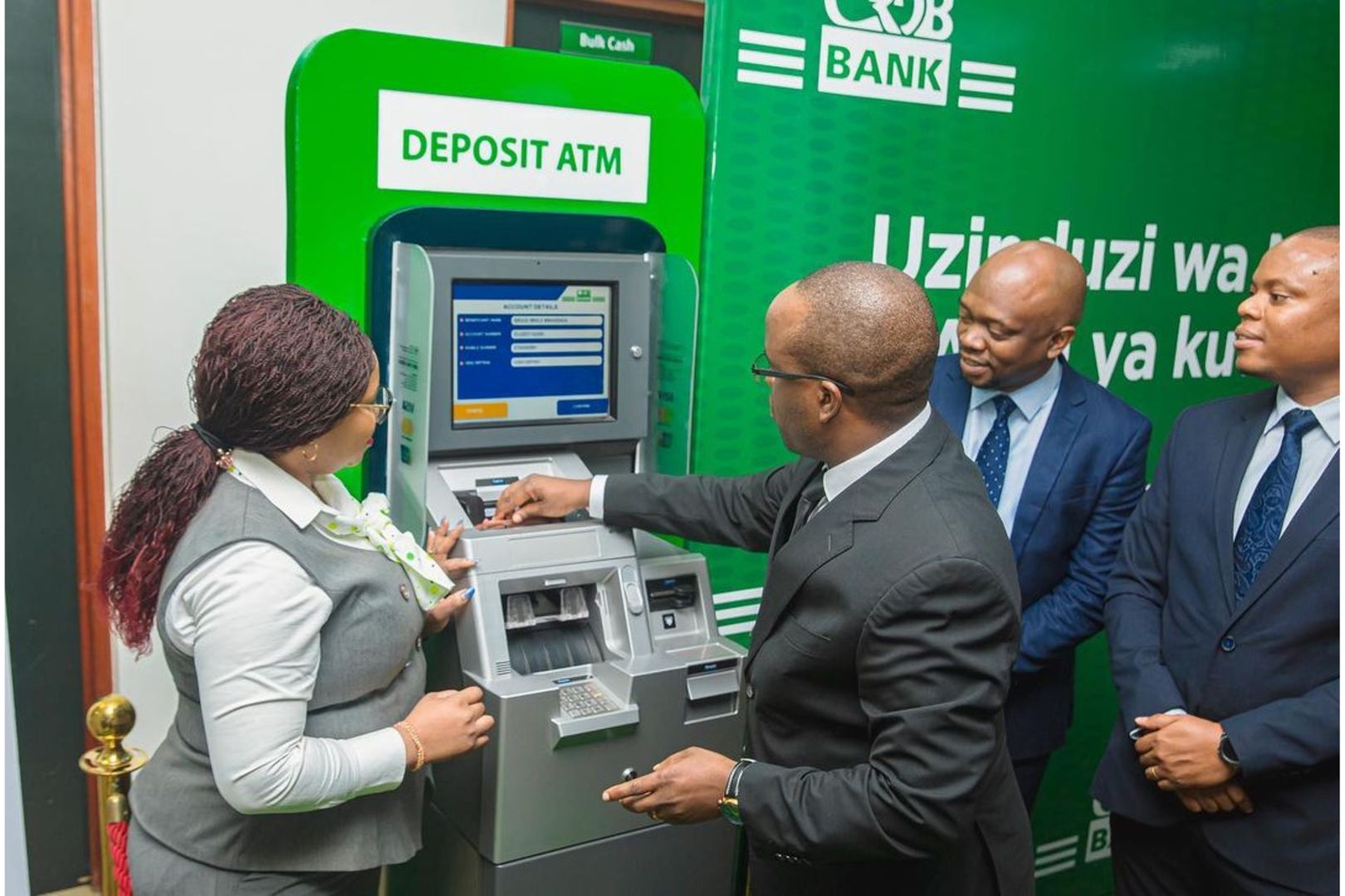 Jinsi Ya Kutoa Pesa Kwenye ATM Ya CRDB Kupitia M-Pesa