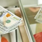Biashara ya Kununua na Kuuza Dollar