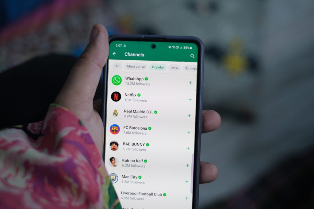 Code za Kupata SMS za Mpenzi Wako WhatsApp