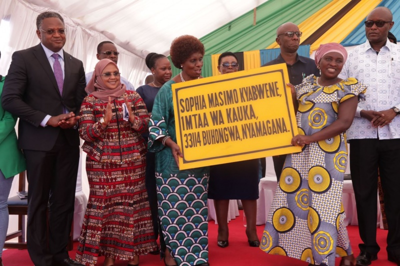 Jinsi ya Kujua Anwani ya Makazi