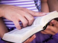Mistari ya Biblia ya Kuomba Kibali